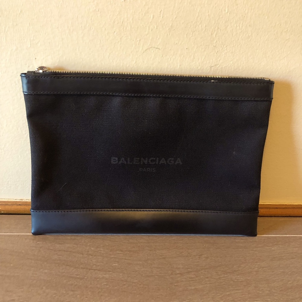 Balenciaga Size Large Solid black travel everyday muti use unisex full zip